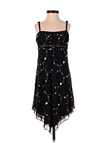 Urban Outfitters Cocktail Dress (view 1)