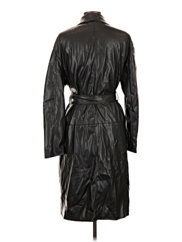 Bershka Trenchcoat (view 2)