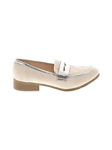 Unbranded Flats (view 1)