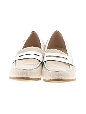Unbranded Flats (view 2)