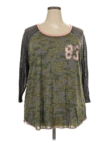 Maurices 3/4 Sleeve T-Shirt (view 1)