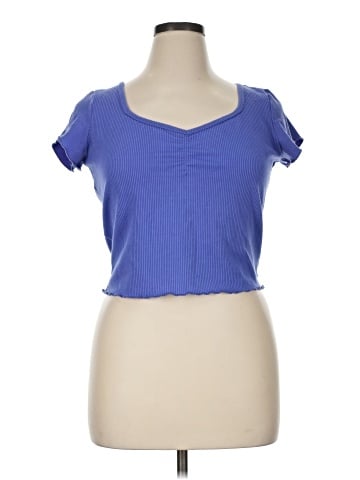 Hollister Short Sleeve T-Shirt (view 1)
