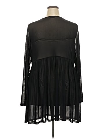 Torrid 3/4 Sleeve Blouse (view 2)