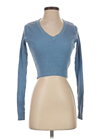 Brandy Melville Pullover Sweater (view 1)