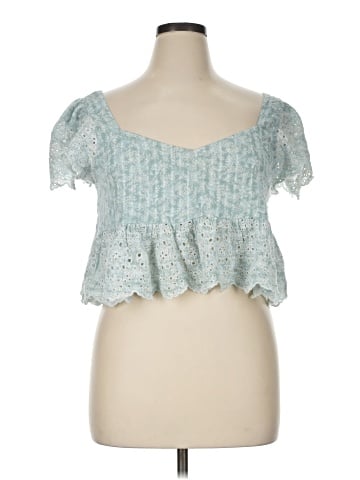 American Eagle Outfitters Short Sleeve Top (view 1)