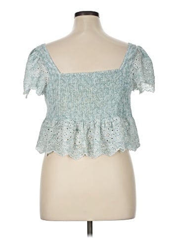 American Eagle Outfitters Short Sleeve Top (view 2)