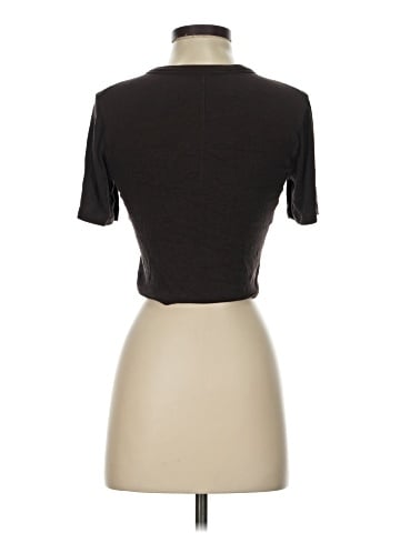 Lululemon Athletica Short Sleeve Turtleneck (view 2)