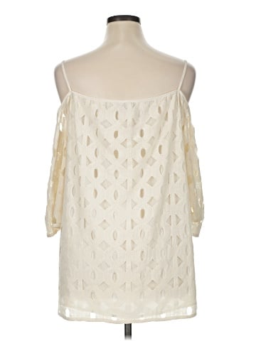 Vince Camuto 3/4 Sleeve Blouse (view 2)