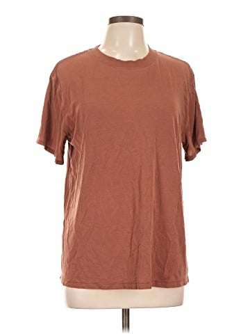 Lululemon Athletica Short Sleeve T-Shirt (view 1)