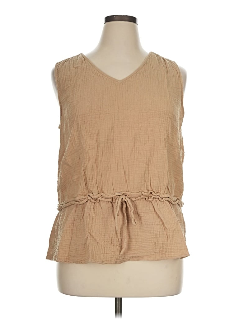 Pre-owned Beacon Sleeveless T-shirt In Tan