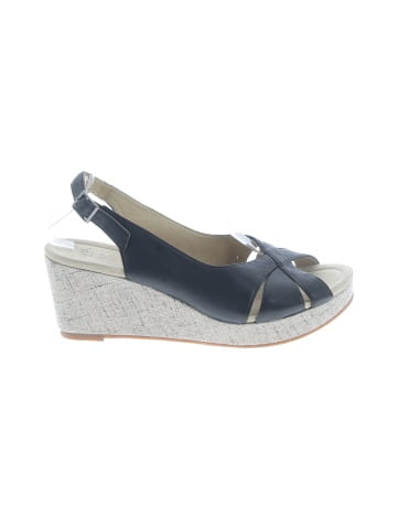 Ara Wedges (view 1)