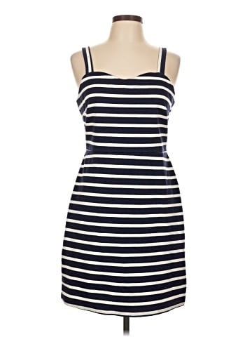 Old Navy Casual Dress (view 1)