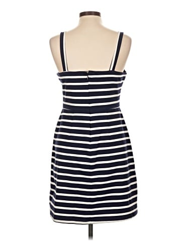 Old Navy Casual Dress (view 2)