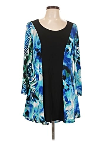 Curvesque 3/4 Sleeve Top (view 1)