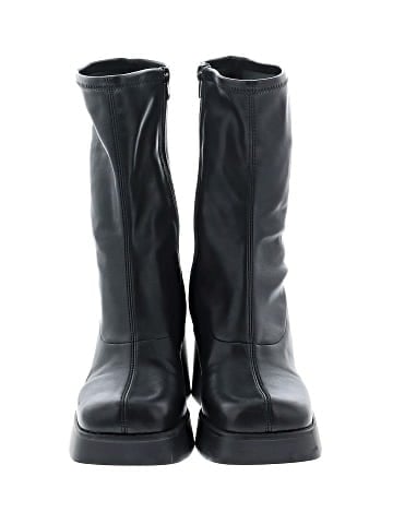 Steve Madden Ankle Boots (view 2)
