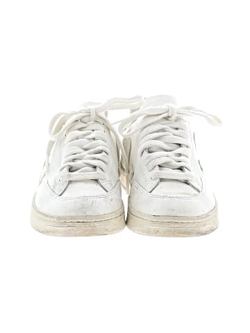 VEJA Sneakers (view 2)