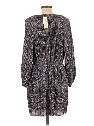 Banana Republic Factory Store Casual Dress (view 2)