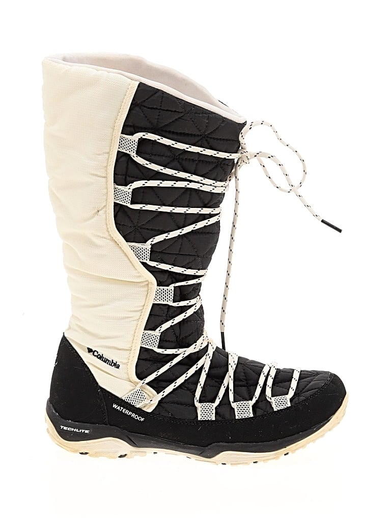 Pre-owned Columbia Boots In Ivory
