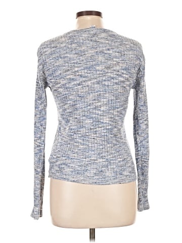 Old Navy Long Sleeve T-Shirt (view 2)