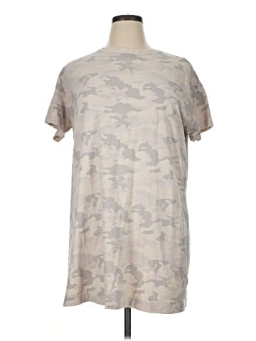Old Navy Casual Dress (view 1)