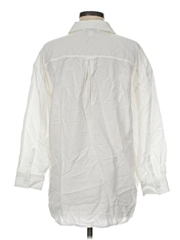 Old Navy Long Sleeve Button-Down Shirt (view 2)