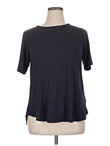 Lane Bryant Short Sleeve T-Shirt (view 1)