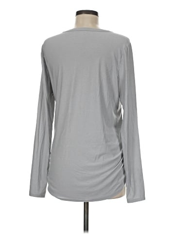 Old Navy - Maternity Long Sleeve T-Shirt (view 2)