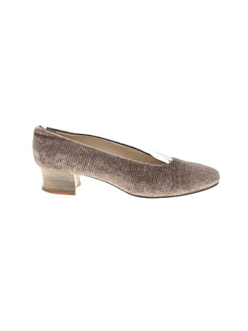 Joan & David Heels (view 1)