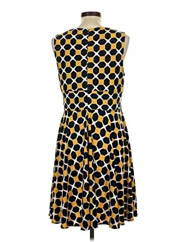 Donna Morgan Casual Dress (view 2)