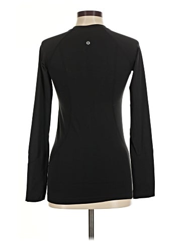 Lululemon Athletica Long Sleeve T-Shirt (view 2)