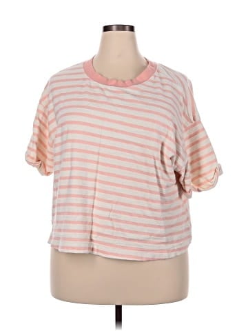 Old Navy Short Sleeve T-Shirt (view 1)