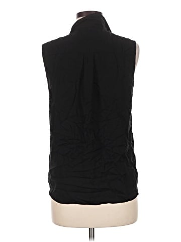 Uniqlo Sleeveless Button-Down Shirt (view 2)