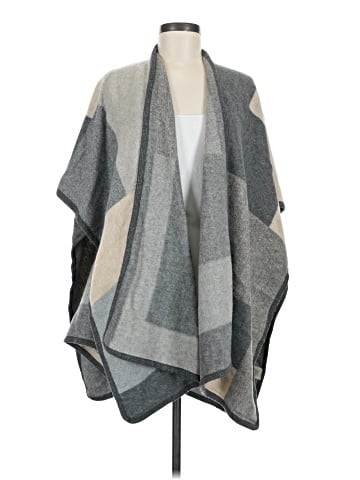 Do Everything in Love Poncho (view 1)