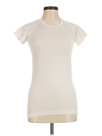 Lululemon Athletica Short Sleeve Turtleneck (view 1)