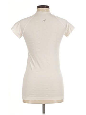 Lululemon Athletica Short Sleeve Turtleneck (view 2)