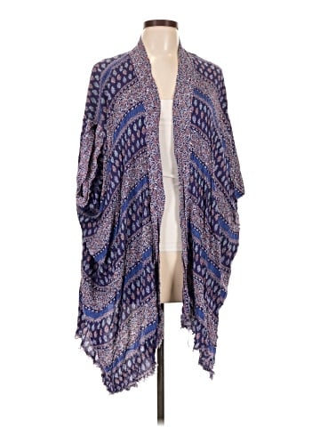 Easel Poncho (view 1)