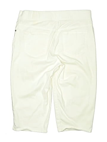 Gloria Vanderbilt Khaki Shorts (view 2)