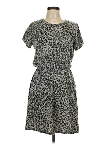 Old Navy Casual Dress (view 1)