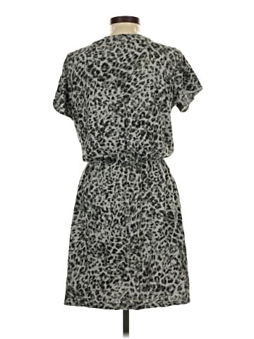 Old Navy Casual Dress (view 2)