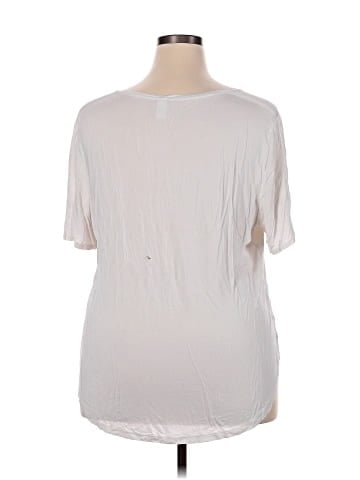Old Navy Short Sleeve T-Shirt (view 2)