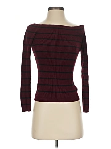 American Eagle Outfitters Pullover Sweater (view 1)