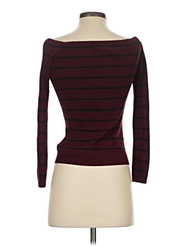American Eagle Outfitters Pullover Sweater (view 2)