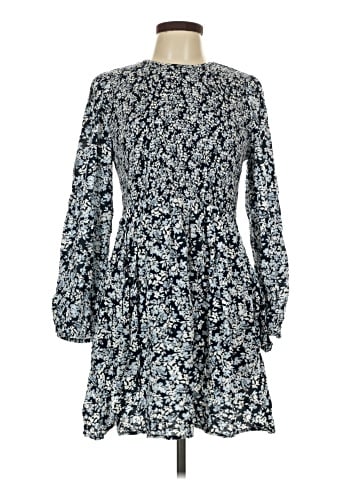 Old Navy Casual Dress (view 1)