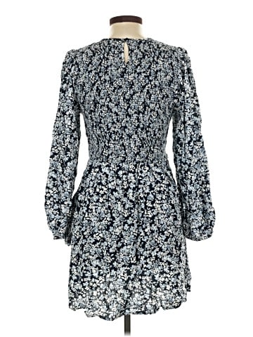 Old Navy Casual Dress (view 2)