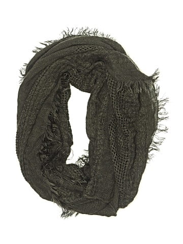 Aldo Scarf (view 1)