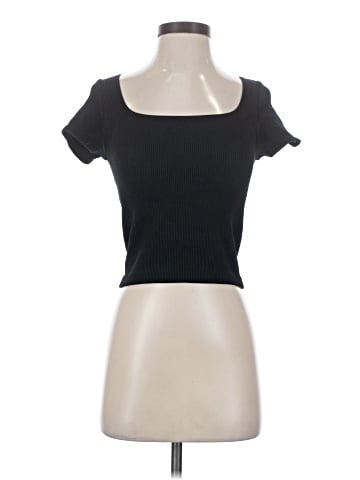 Uniqlo Short Sleeve Top (view 1)