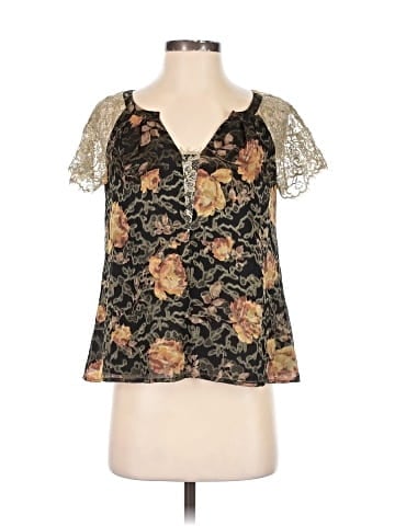 HD in Paris Short Sleeve Blouse (view 1)