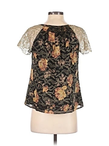 HD in Paris Short Sleeve Blouse (view 2)