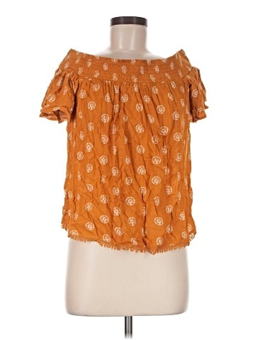 Xhilaration Short Sleeve Blouse (view 1)