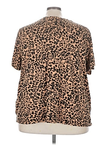 Ava & Viv Short Sleeve Top (view 2)